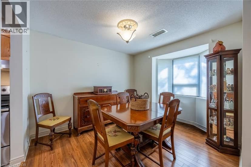 303 WILLIAM Street Unit# 205, Delhi, photo 7