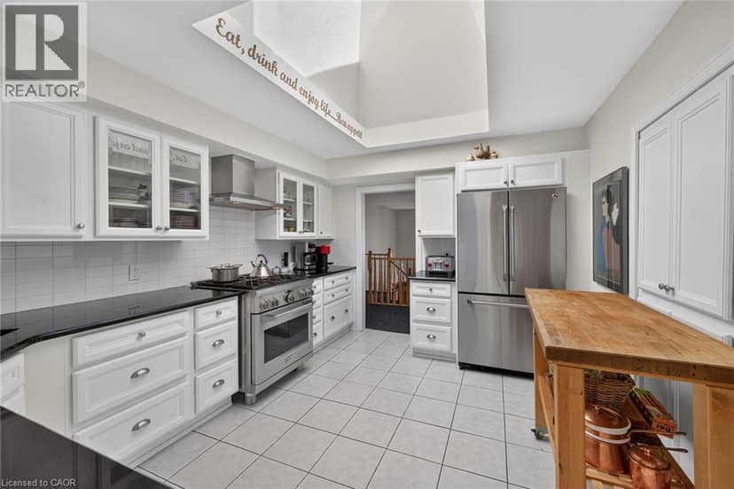 311 GOLF LINKS Road — photo 9 of 40