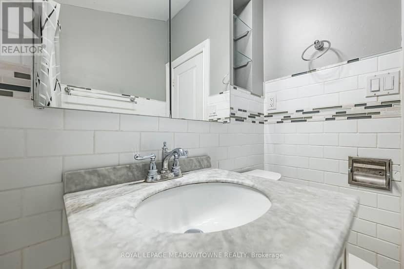 2600 Constable Road — photo 36 of 40