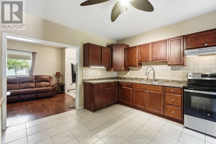 26 Niagara Street, Hamilton, photo 7