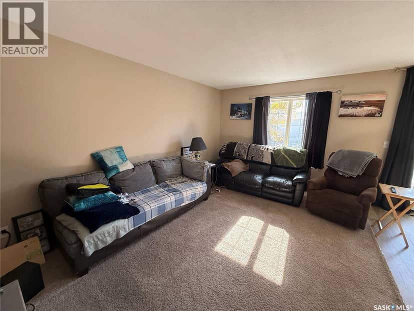 634-636 Pendygrasse ROAD, Saskatoon, photo 3