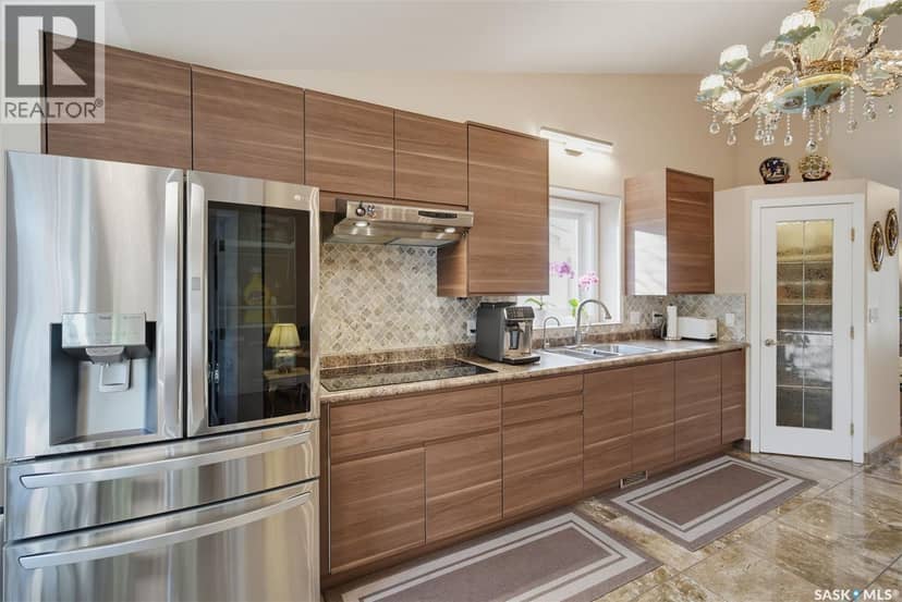 126 Woods COURT — photo 10 of 40