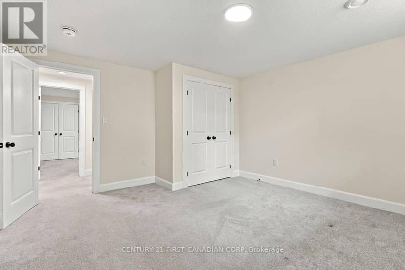 12 Briscoe Crescent — photo 36 of 40