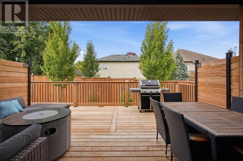12 Briscoe Crescent — photo 38 of 40