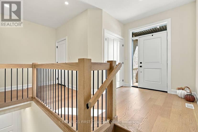 12 Briscoe Crescent, Strathroy-Caradoc, photo 6
