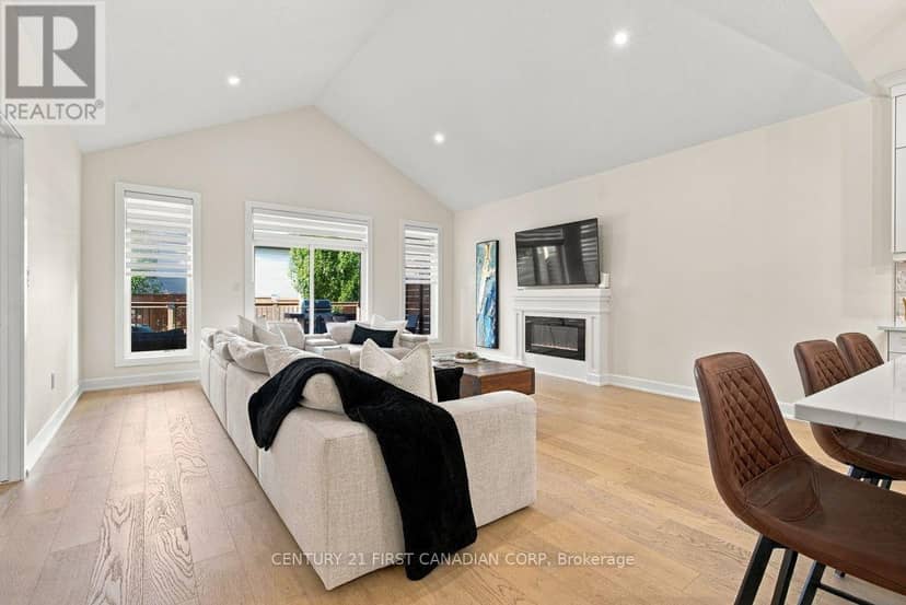12 Briscoe Crescent, Strathroy-Caradoc, photo 8