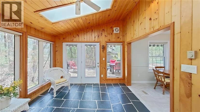 10325 GRAND OAKS Drive — photo 17 of 40