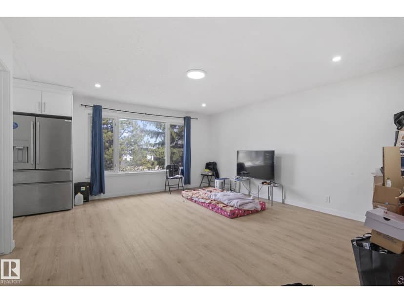1566 Lakewood Rd W NW, Edmonton, photo 5