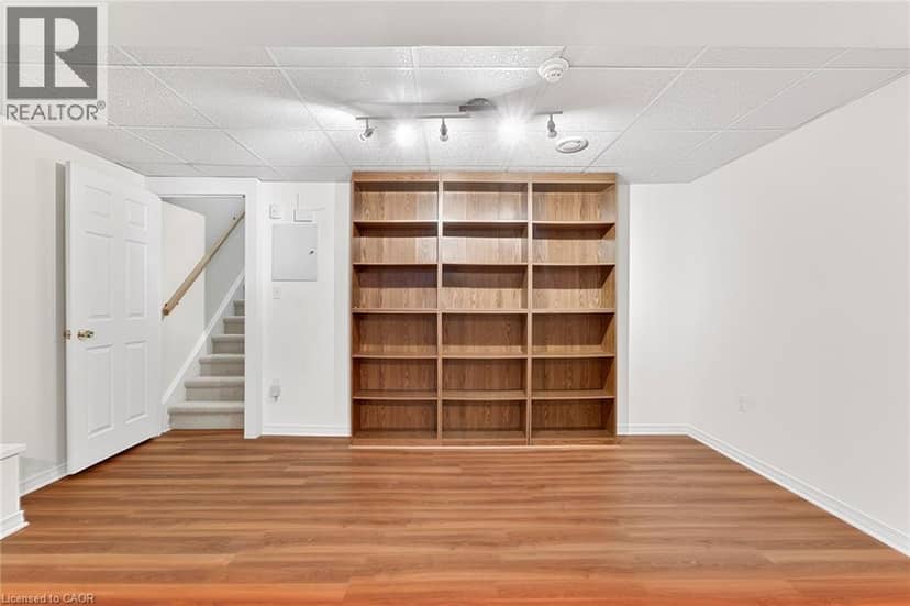 10325 GRAND OAKS Drive — photo 32 of 40