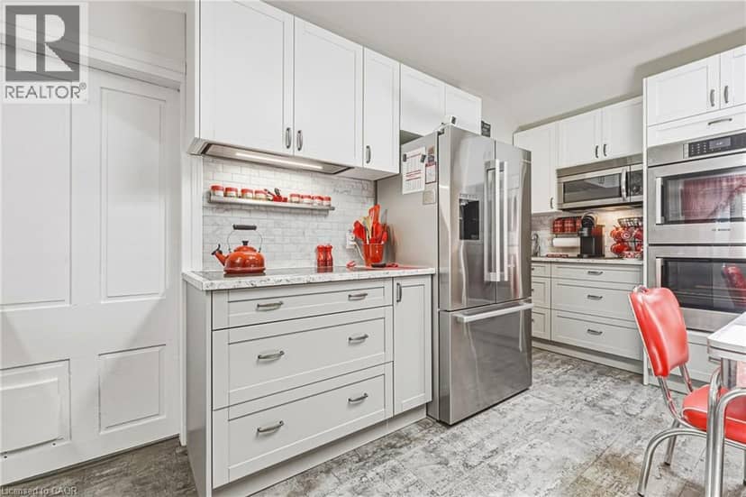 670 MOUNT PLEASANT Road — photo 17 of 40