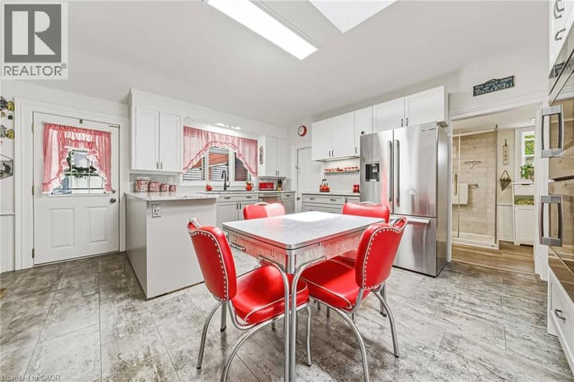 670 MOUNT PLEASANT Road — photo 14 of 40