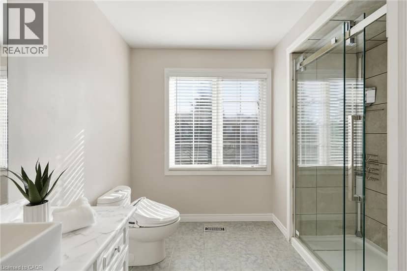 400 STONEHENGE Drive Unit# 8 — photo 29 of 38