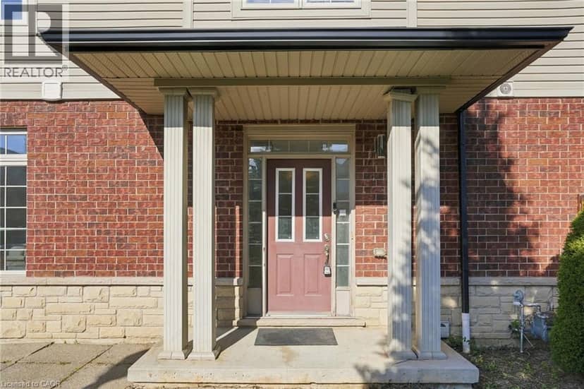 400 STONEHENGE Drive Unit# 8 — photo 3 of 38