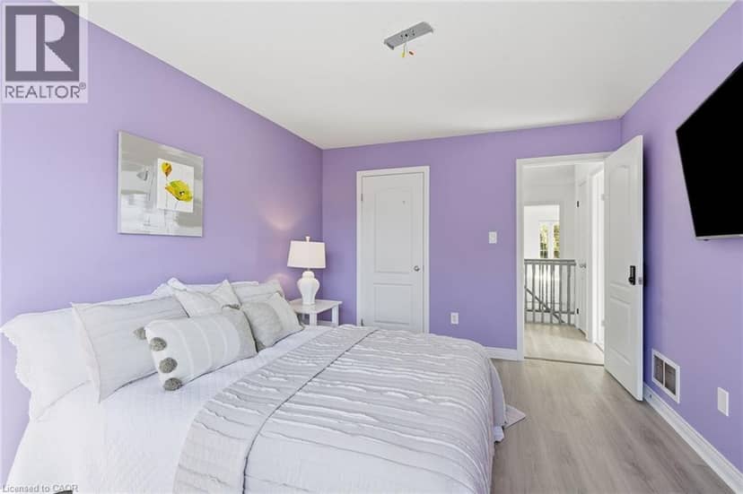 400 STONEHENGE Drive Unit# 8 — photo 27 of 38