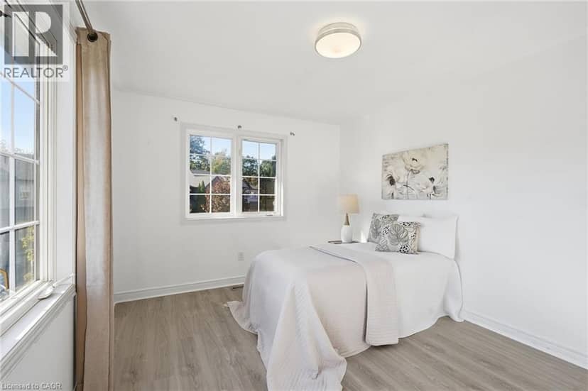 400 STONEHENGE Drive Unit# 8 — photo 24 of 38