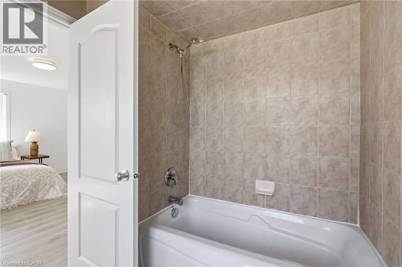 400 STONEHENGE Drive Unit# 8 — photo 21 of 38