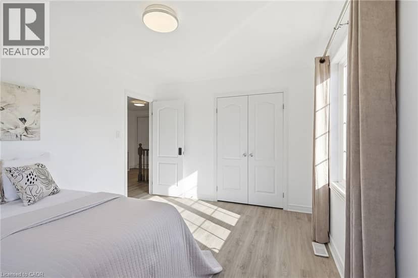 400 STONEHENGE Drive Unit# 8 — photo 25 of 38