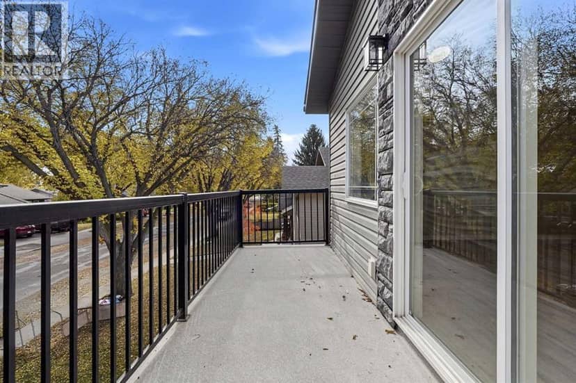 5240 51 Street, Lacombe, photo 4