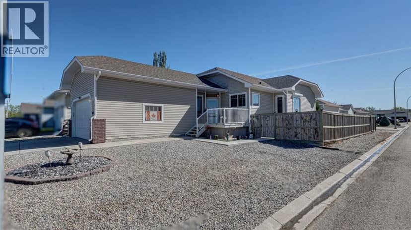 405 46 Avenue W, Claresholm