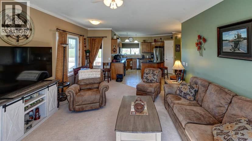 405 46 Avenue W, Claresholm, photo 8