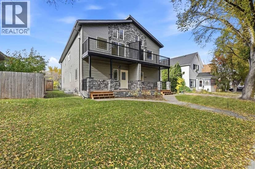 5240 51 Street, Lacombe, photo 2
