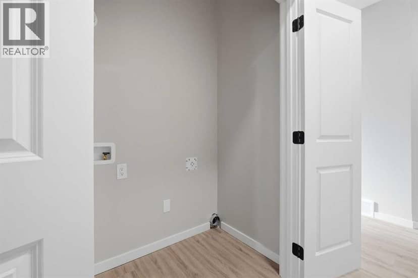 5240 51 Street — photo 21 of 39