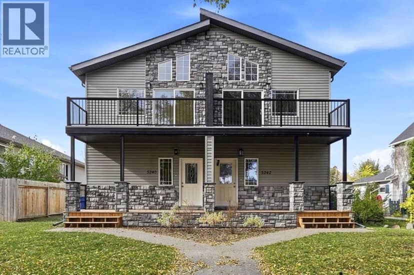5240 & 5242 51 Street, Lacombe