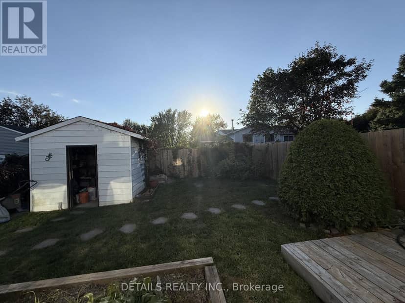 55 Saginaw Crescent — photo 23 of 40