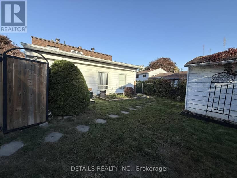 55 Saginaw Crescent — photo 24 of 40