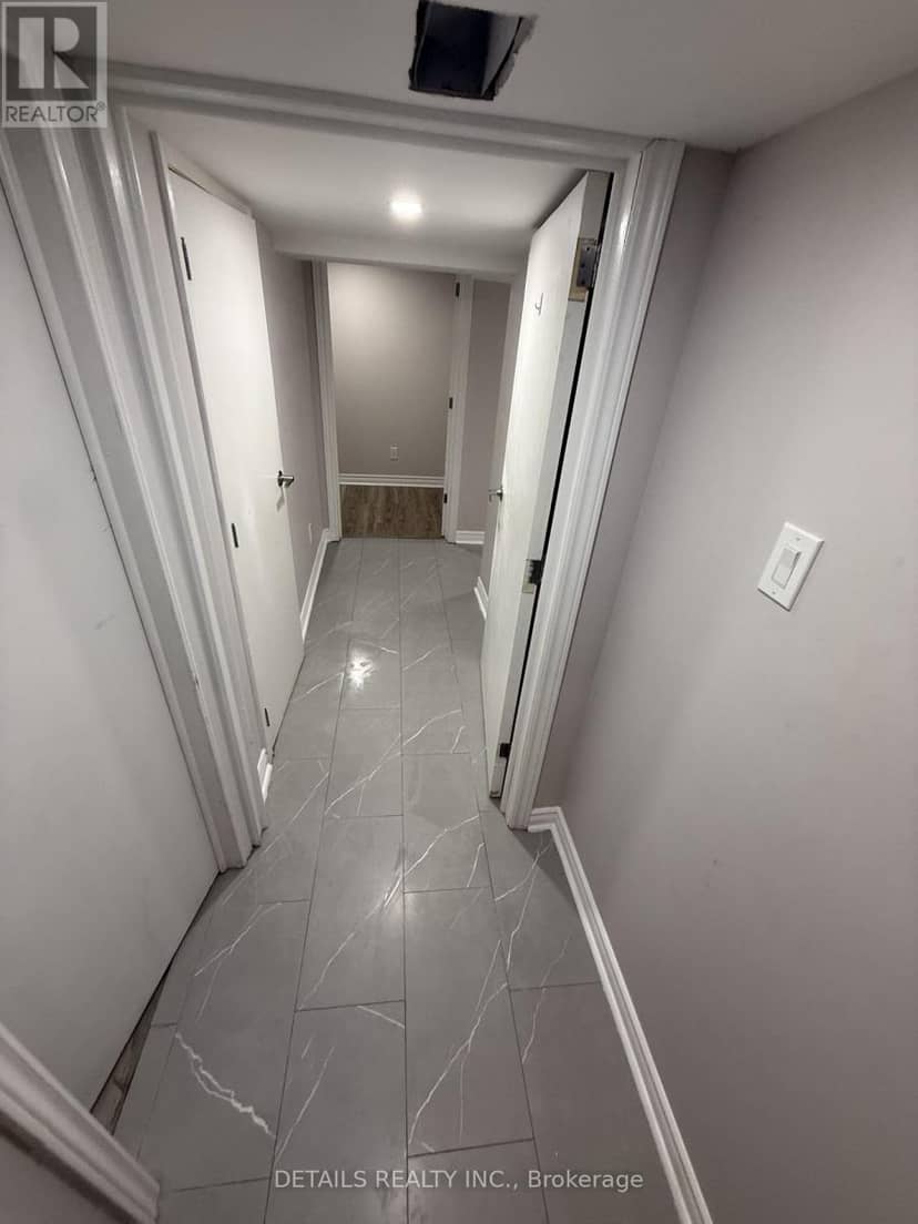 55 Saginaw Crescent — photo 28 of 40