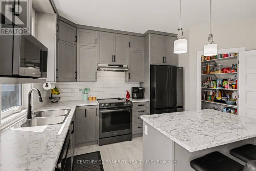 2011 Berne Street — photo 12 of 39
