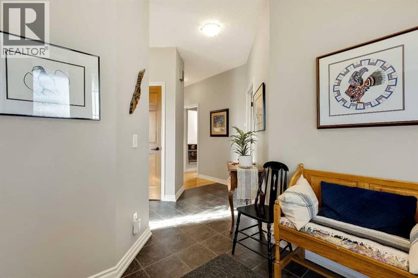 237 Chapala Drive SE, Calgary, photo 3