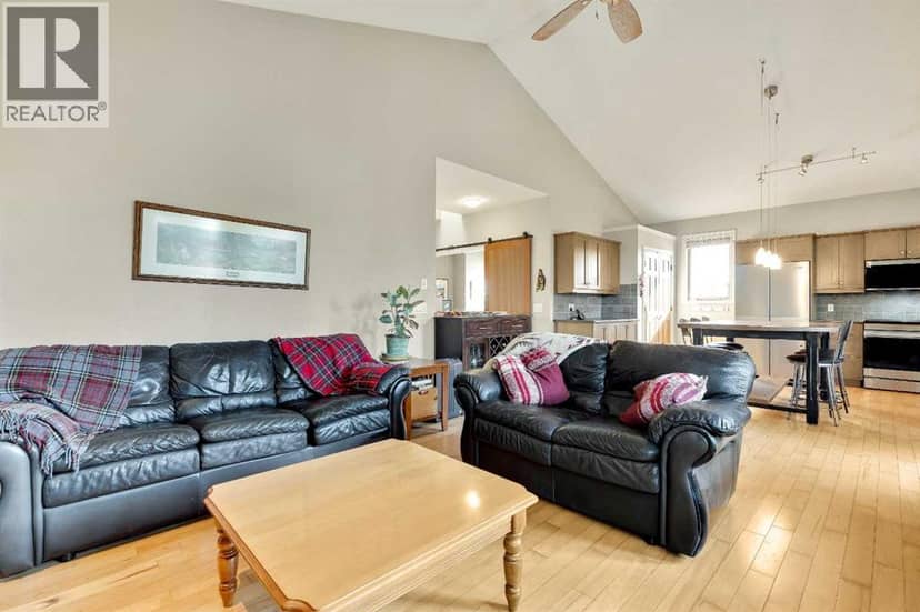 237 Chapala Drive SE — photo 15 of 40