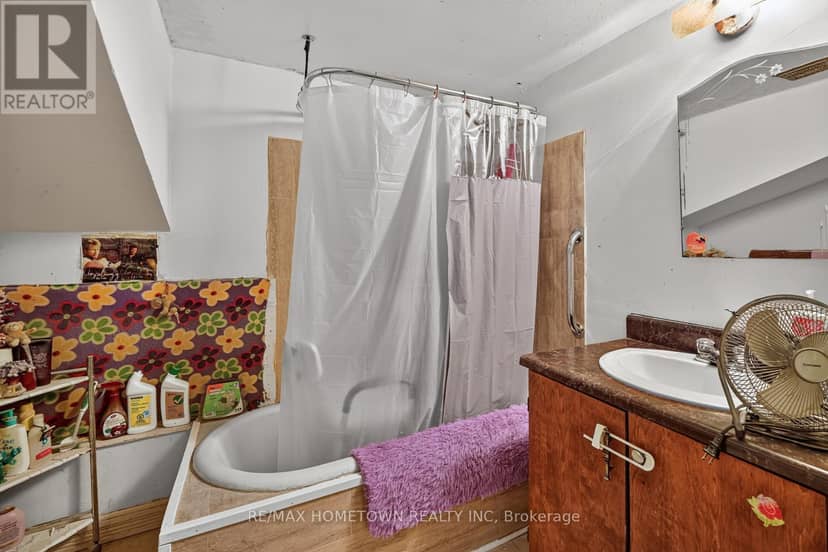 8-10-12 George Street — photo 33 of 40