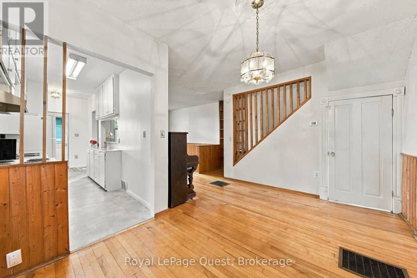 148 Coldwater Road W — photo 11 of 28
