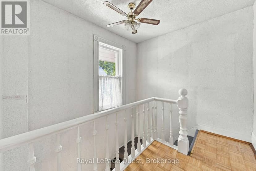 148 Coldwater Road W — photo 17 of 28