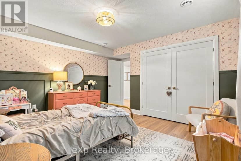 160 Orr Street — photo 31 of 40