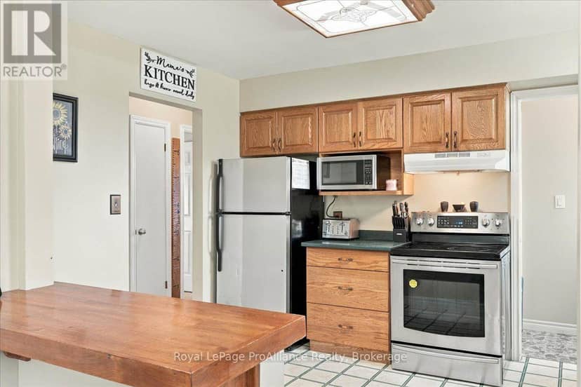 25 Ashley Street — photo 11 of 40