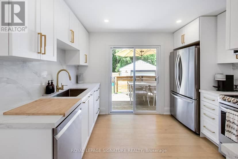 148 Mortimer Avenue — photo 16 of 40