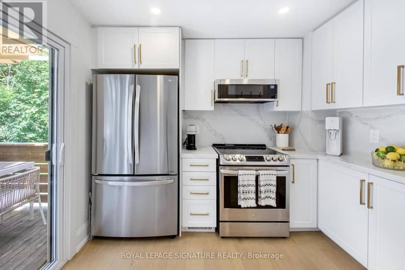 148 Mortimer Avenue — photo 19 of 40