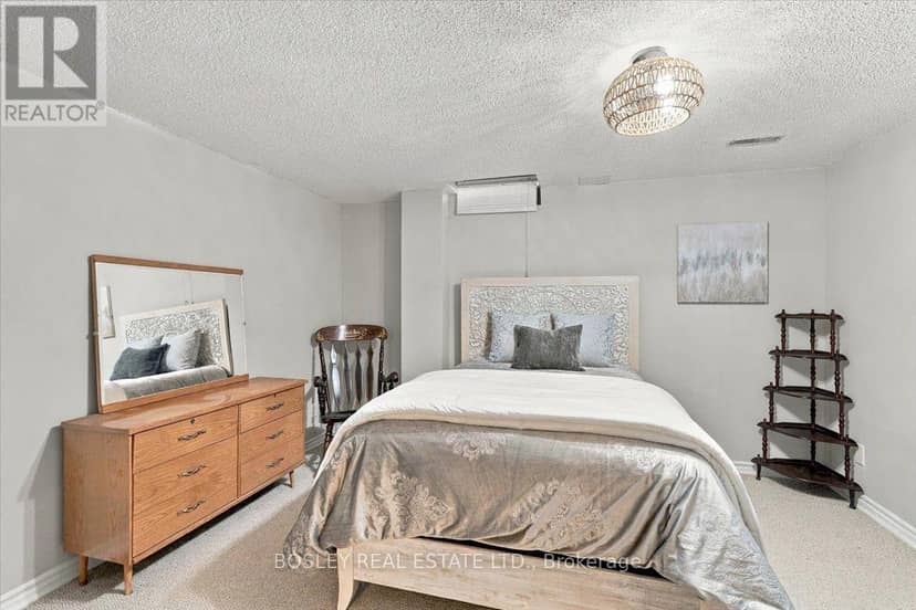 2259 Cottonwood Circle — photo 34 of 40