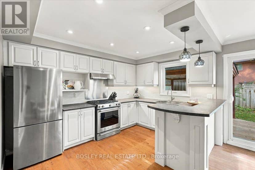 2259 Cottonwood Circle, Pickering, photo 8
