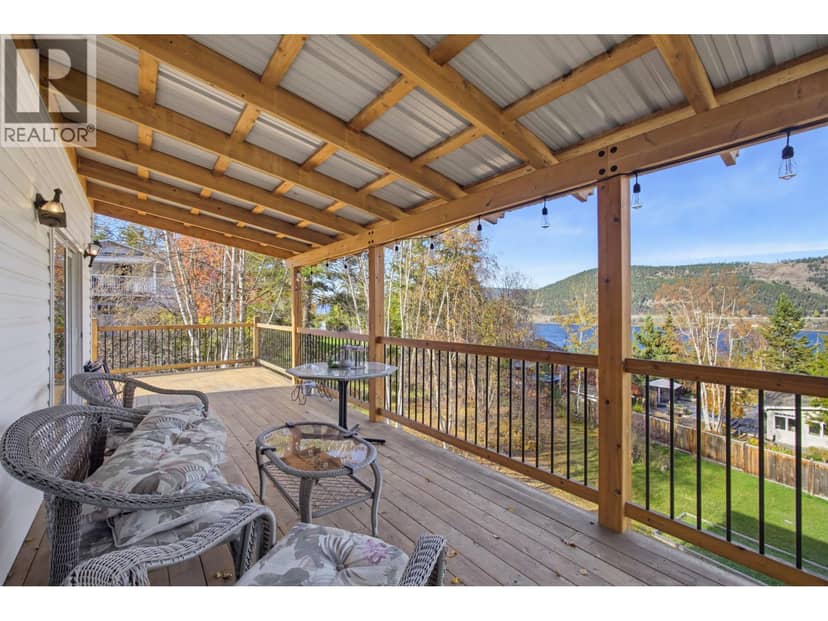 2134 South Lakeside Drive — photo 9 of 30