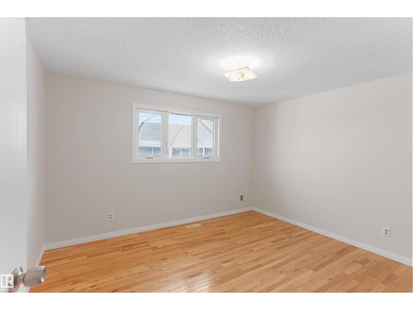 48 Pipestone Dr — photo 25 of 40