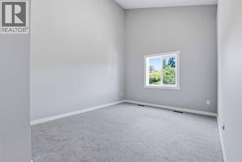 5242 51 Street — photo 26 of 39