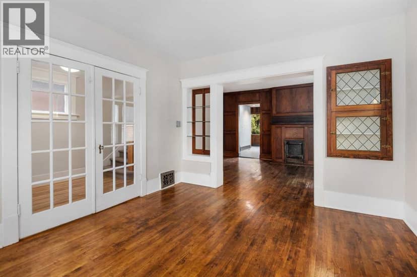 1818 18A Street SW — photo 9 of 40