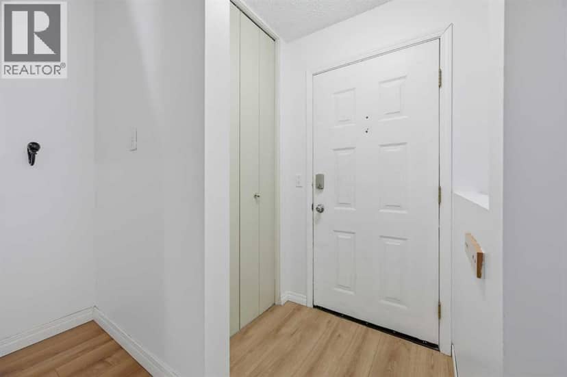 70 Edgeburn Crescent NW, Calgary, photo 2