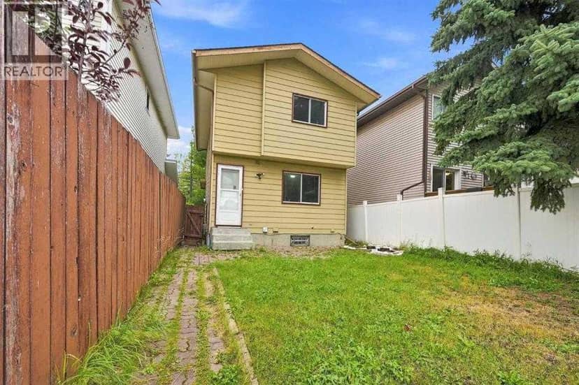 70 Edgeburn Crescent NW — photo 27 of 36