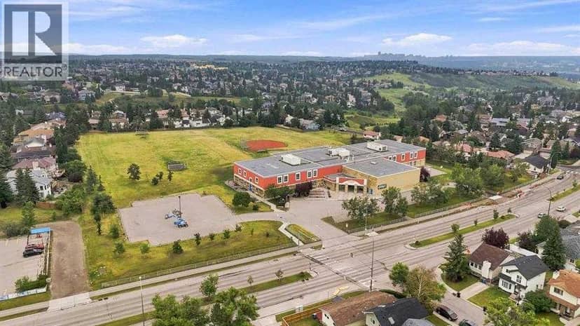 70 Edgeburn Crescent NW — photo 33 of 36