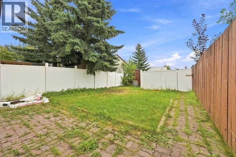 70 Edgeburn Crescent NW — photo 26 of 36